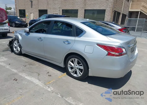 2015 Nissan Altima 2.5 Sv z USA, uszkodzony, nr VIN 1N4AL3AP1FC139429